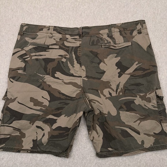 Wrangler Camo Cargo Shorts Men's 46 Relaxed Fit Military Grunge‎ Skater 10" - Picture 8 of 8